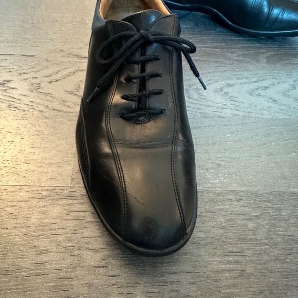 Black Leather Men's Shoes - Picture 3 of 12